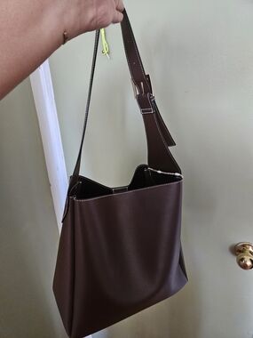 Brown Vegan Leather Shoulder Bag - Classic Women's Tote